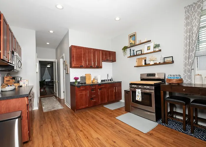 Chic & Comfy 3br, Family Friendly