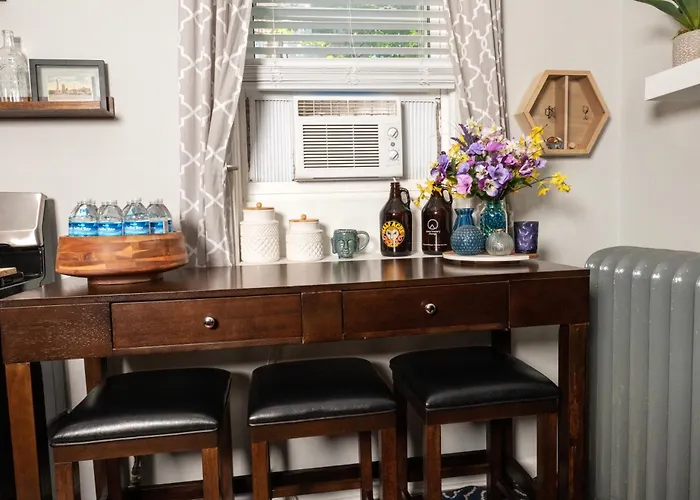 Apartment Chic & Comfy 3br, Family Friendly